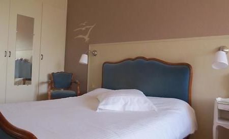 Logis L'Auberge Du Gros Silly-sur-Nied Экстерьер фото