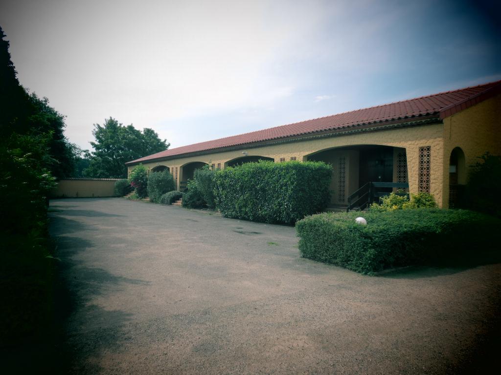 Logis L'Auberge Du Gros Silly-sur-Nied Экстерьер фото