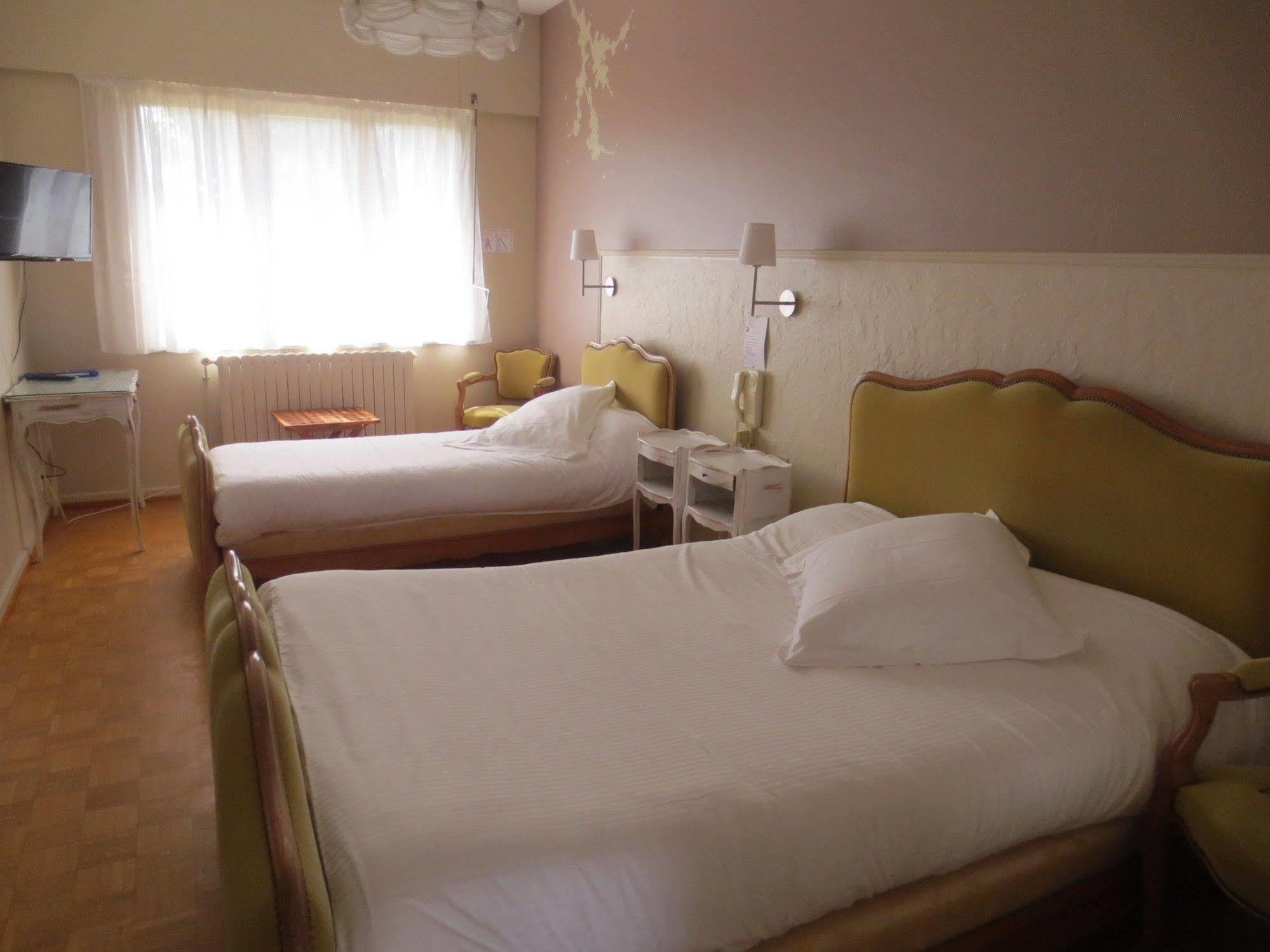 Logis L'Auberge Du Gros Silly-sur-Nied Экстерьер фото
