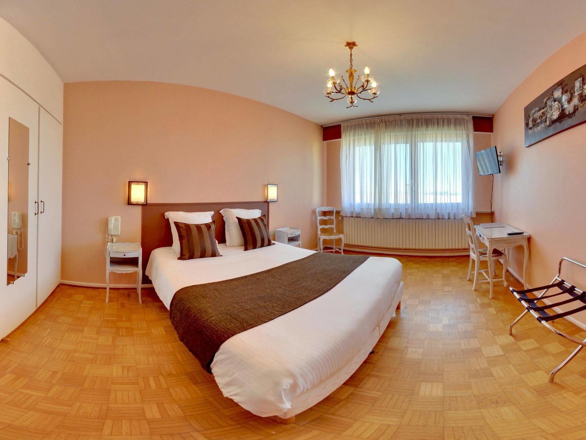 Logis L'Auberge Du Gros Silly-sur-Nied Экстерьер фото